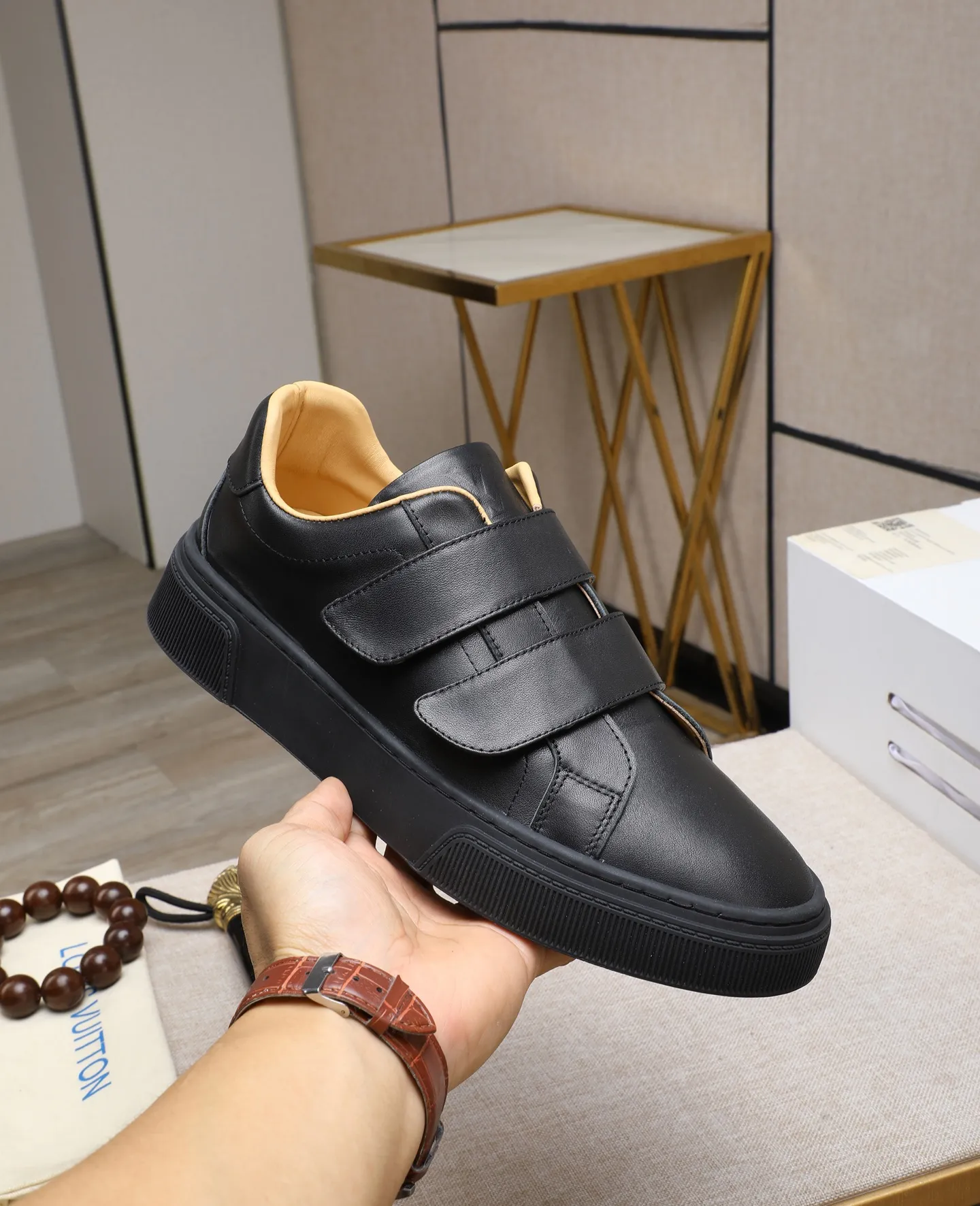 Men's shoes 💰460 [LV～] Men's casual shoes 2025z cabinet sales simultaneously 🔶Size: 38-44 #️⃣ 🔷3 colors🔜The upper is made of multi-material splicing➕cow leather lining, comfortable and breathable, sole: original comfortable and wear-resistant outsole, ⚠️real thing📱photographed🎬real thing is better📢📢📢